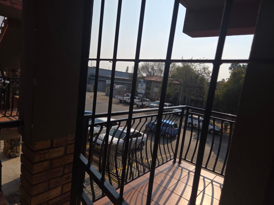 2 Bedroom Property for Sale in Rustenburg Central North West
